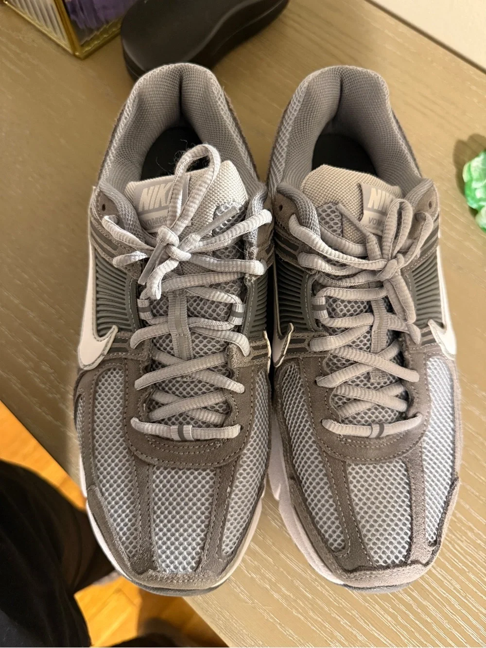 Nike Vomero 5s - Grey and White - Men’s Size 9
